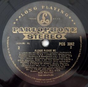 RARE 1st issue Black & Gold Stereo label Side 2.
